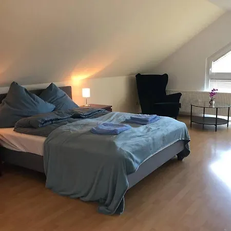 Moderne Ferienwohnung Mit 3 Schlafzimmern In *